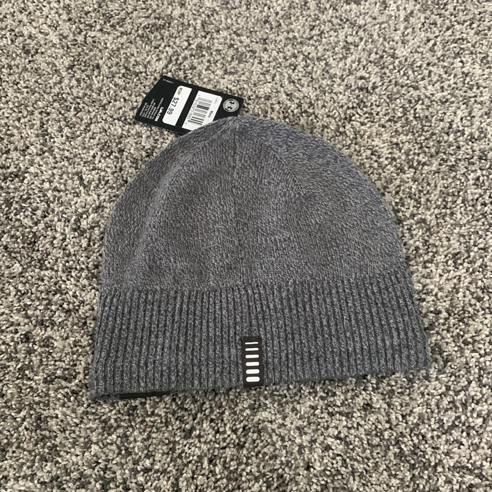 Under Armour Mens Hat!!